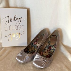 Jellypop Silver Heels Size 7